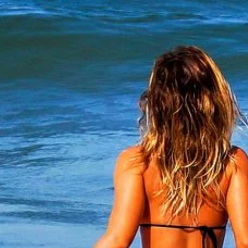 Bikini Sliding Puzzle icon