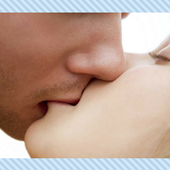 Hot Kissing Video icon