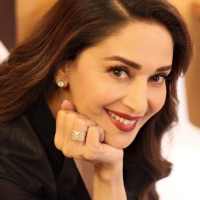 Madhuri Dixit HD Wallpapers