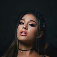 Ariana Grande Wallpapers on 9Apps