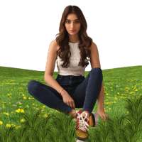 Girls Jeans Fashion Selfie on 9Apps