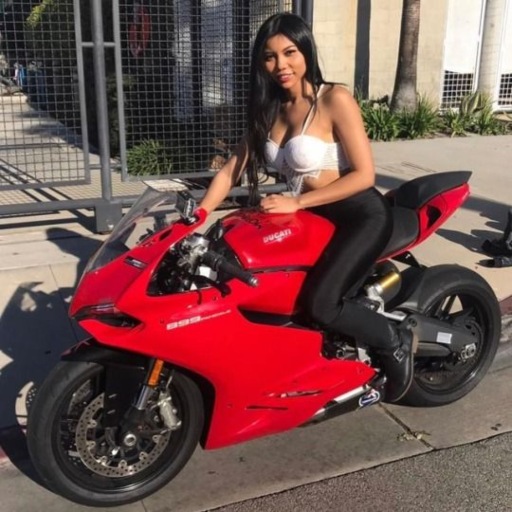 Sexy Girls on Moto Wallpaper icon