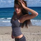 2 Hot Girls In Love icon