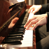 Chansons Francaises Piano Solo icon