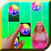 Zombies Play Piano Tiles Game on 9Apps