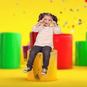 البنت الشطورة طيور بيبي أيقونة