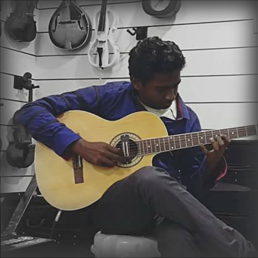 Learn guitar with PraveenMax Music icon