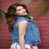 Mehreen Pirzada Wallpaper icon