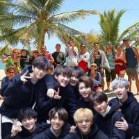 Selfie With Stray Kids on 9Apps