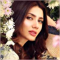 Mahira Khan Wallpapers on 9Apps