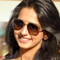 Rakul Preet Singh Fan App on 9Apps