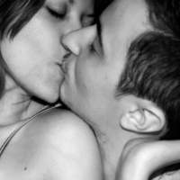Sexy Kissing Videos
