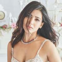 South Hot Actress Pic HD Wallpaer