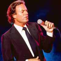 JULIO IGLESIAS RÁDIO - COM LETRA DAS MÚSICAS on 9Apps