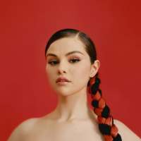 Selena Gomez Stickers App