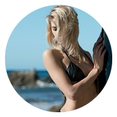 Sexy Beach Bikini Girls Wallpaper icon