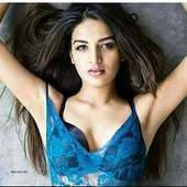 Nidhhi Agerwal HD Latest Stills on 9Apps
