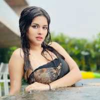 Avneet Kaur Hot Wallpapers