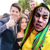 Take selfie with 6ix9ine on 9Apps