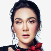 Luna Maya Official App on 9Apps