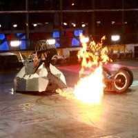 900  Robot Fighting BattleBots Video